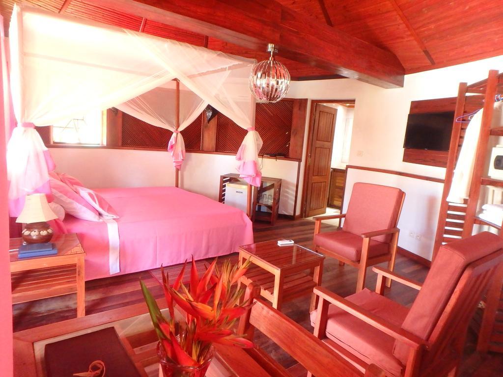 Hotel Edena Kely Mahajanga Exterior foto