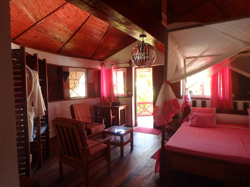 Hotel Edena Kely Mahajanga Exterior foto